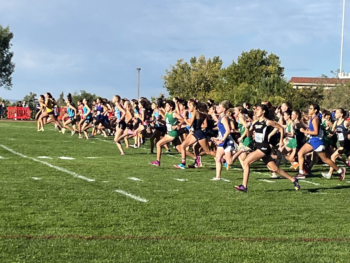 LCHS_GBUTZ's tweet photo. La Cueva Girls Cross Country team with a strong showing at the Academy Invite! @PrincipalLCHS @LCHS_Hubbell @LCHS_Keilbarth https://t.co/epgFJHVSQC