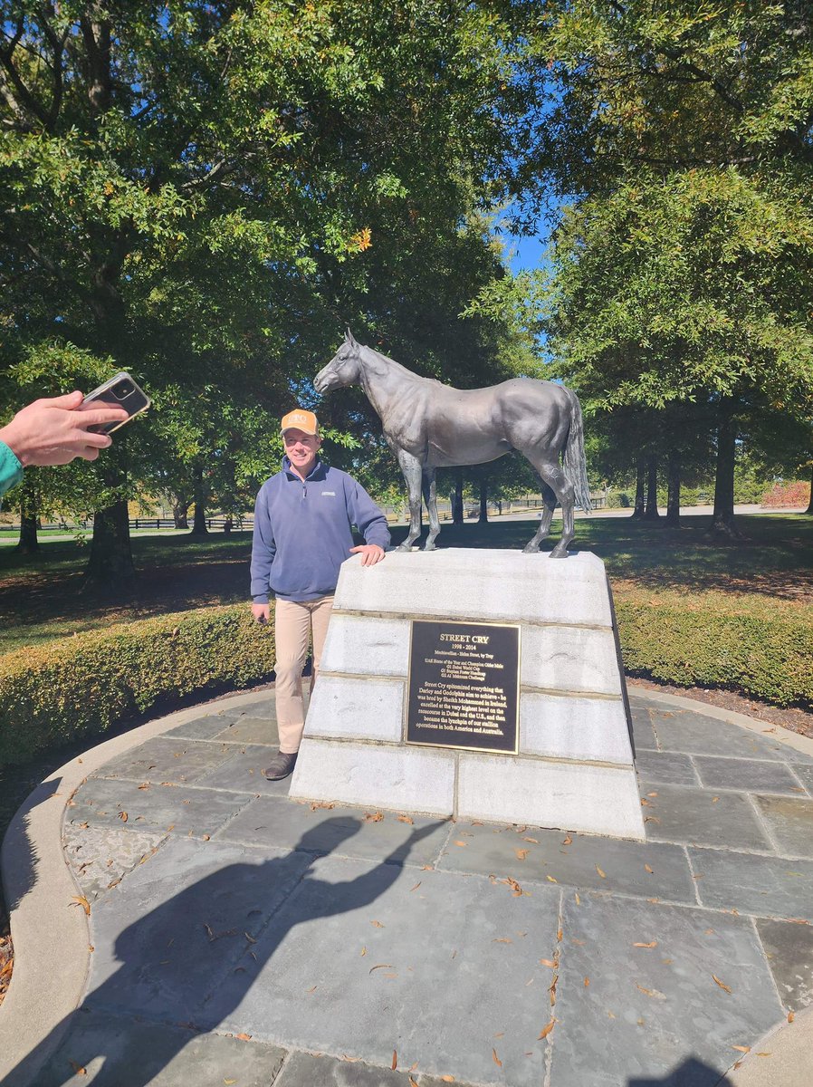 Got to spend time with a legend Street City, sire of <a href="/winx_horse/">Winx (Official)Ⓜ️Ⓜ️Ⓜ️Ⓜ️</a> thanks to <a href="/godolphin/">Godolphin</a> for the tour!