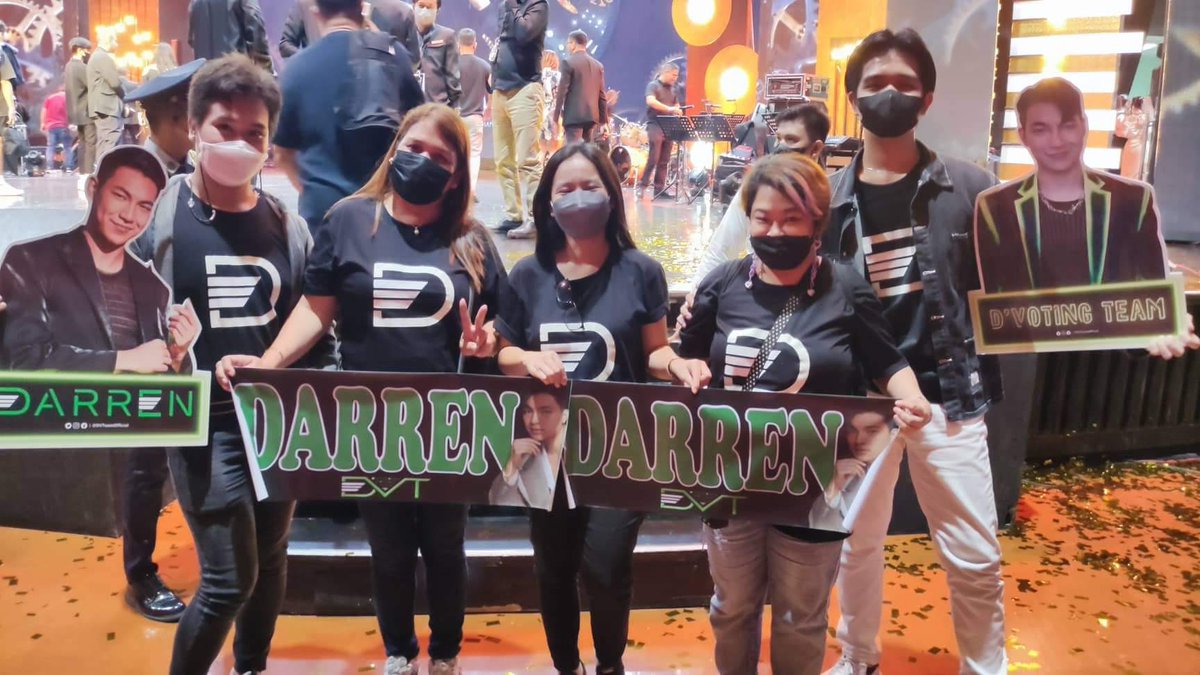 TheDarrenatics2's tweet photo. Dβ Voting Team, always on fire!
DARREN WITH MR MUSIC
#DARREN @Espanto2001
#JM20Years https://t.co/Bjfkfhq5Fr