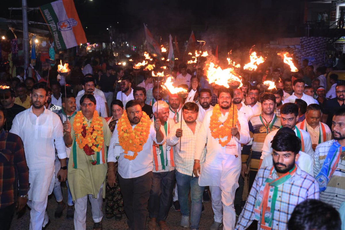 IYC's tweet image. मानसा में युवा परिवर्तन यात्रा की मशाल यात्रा को मिला अभूतपूर्व जनसमर्थन।
परिवर्तन के पथ पर गुजरात 
#ગુજરાત_માંગે_પરિવર્તન