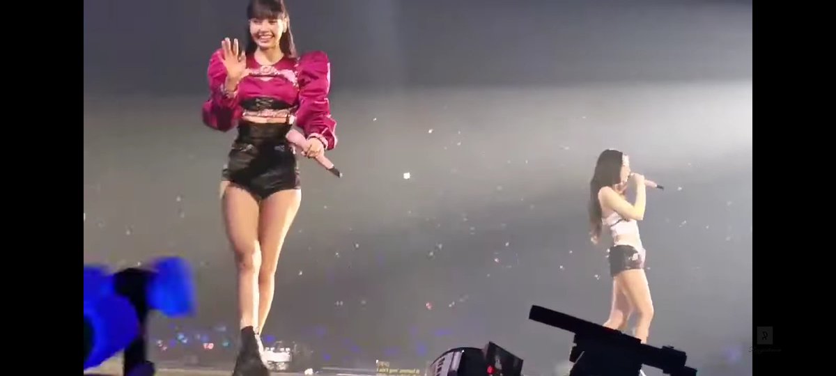 LiS___1Mn's tweet photo. #LISA is pretty 👸🏻💗
#TALLY #BORNPINKinSeoul_DDAY🫧🧶 https://t.co/2OyuZDTpfJ