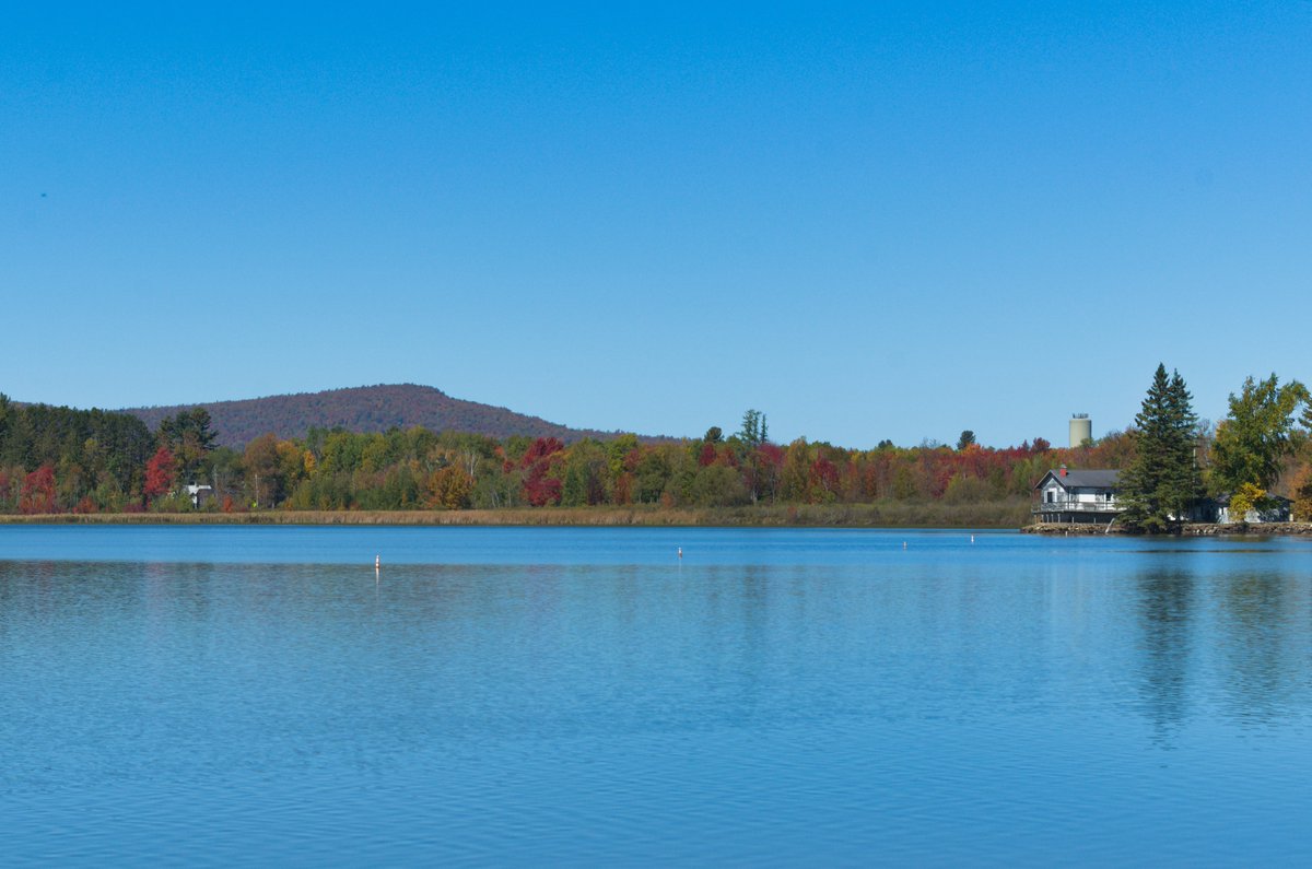 Tupper Lake, NY

#photography #landscapephotography #naturephotography #Adirondack  #TupperLake #Fall #fallfoilage #NikonD5100