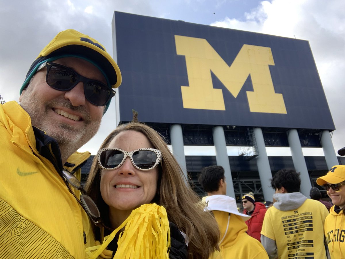 dhoward615's tweet photo. #BigHouseLive https://t.co/HqbUmIo3Gp