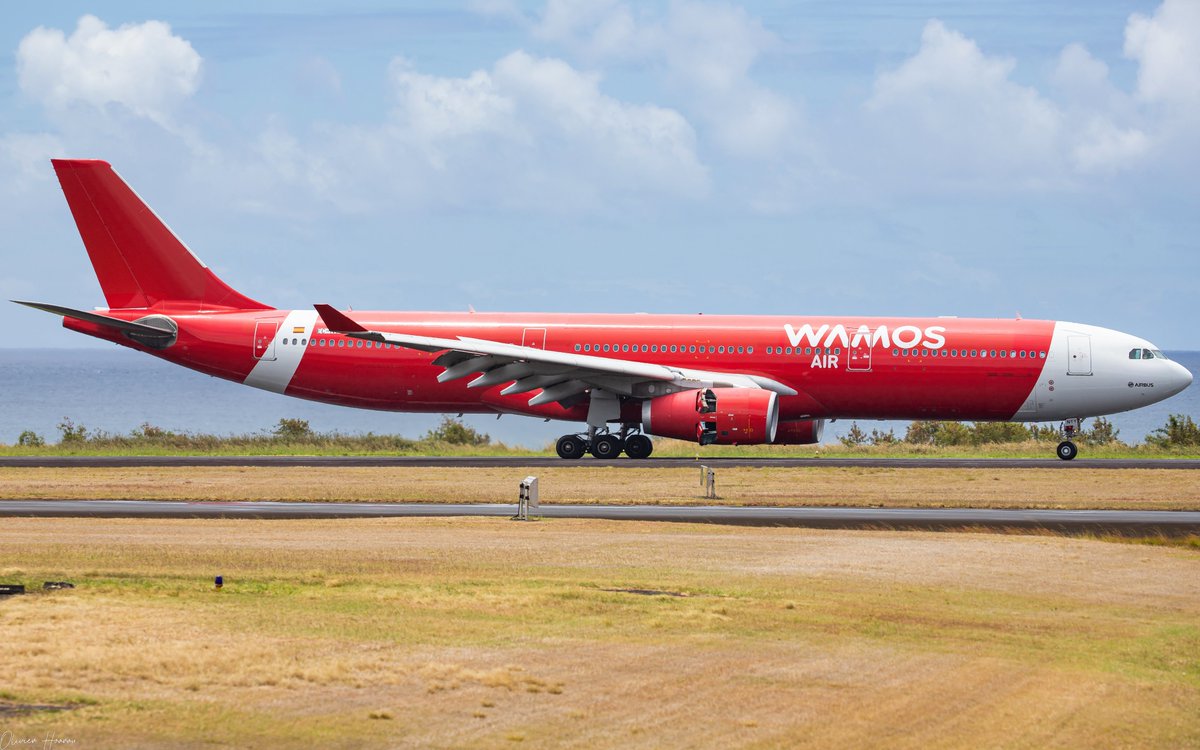 OlivierHoarau's tweet photo. 🇪🇸 In #LaReunion today, we had an #Airbus #A330 with some touch of red 😁 @Wamosair #ECNTY, an ex #AirAsia #9MXXY flying as #UU972 arrived this morning 👋
#Avgeek #Wamos #AirAustral #ReunionIsland #A330300 https://t.co/IzZJkRAhxm