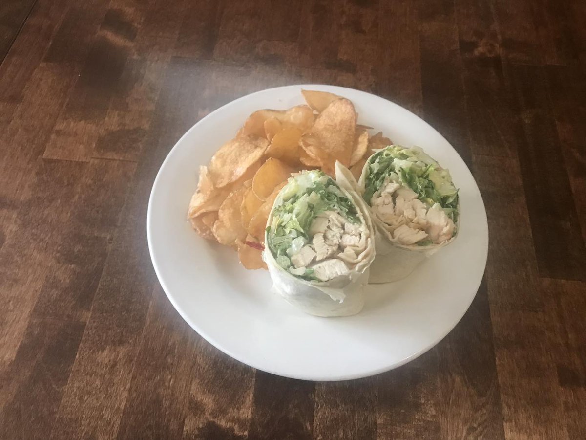FoxnBarrel's tweet photo. Dine with us for a delicious Chicken Caesar wrap and potato chips, made in-house. Open for lunch, dinner and also, we serve an all day breakfast menu. Stop by our Ellicott City restaurant today! #ECMD #dinein #dailyspecials #Alldaybreakfast #lunch #dinner #localrestaurant #HoCo https://t.co/rG0v5aiffq