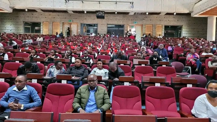 HonJalangoo's tweet photo. Today at Catholic university Karen Langata we Launched  clean energy school champions, this is also part of our monthly cleanup and the 100000 tree planting mission in Langata and our green areas!
Lets champion for our environment for the future!
#Langata1 #UtuNaWatu https://t.co/rLoyjB2MKo