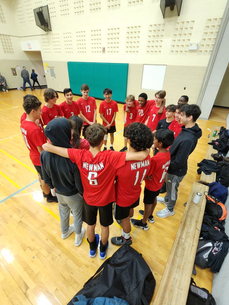 L_iliou's tweet photo. Friday with the Jr. Boys volleyball team. Great group of young men! @cnewmannews https://t.co/DG62V2SXeW