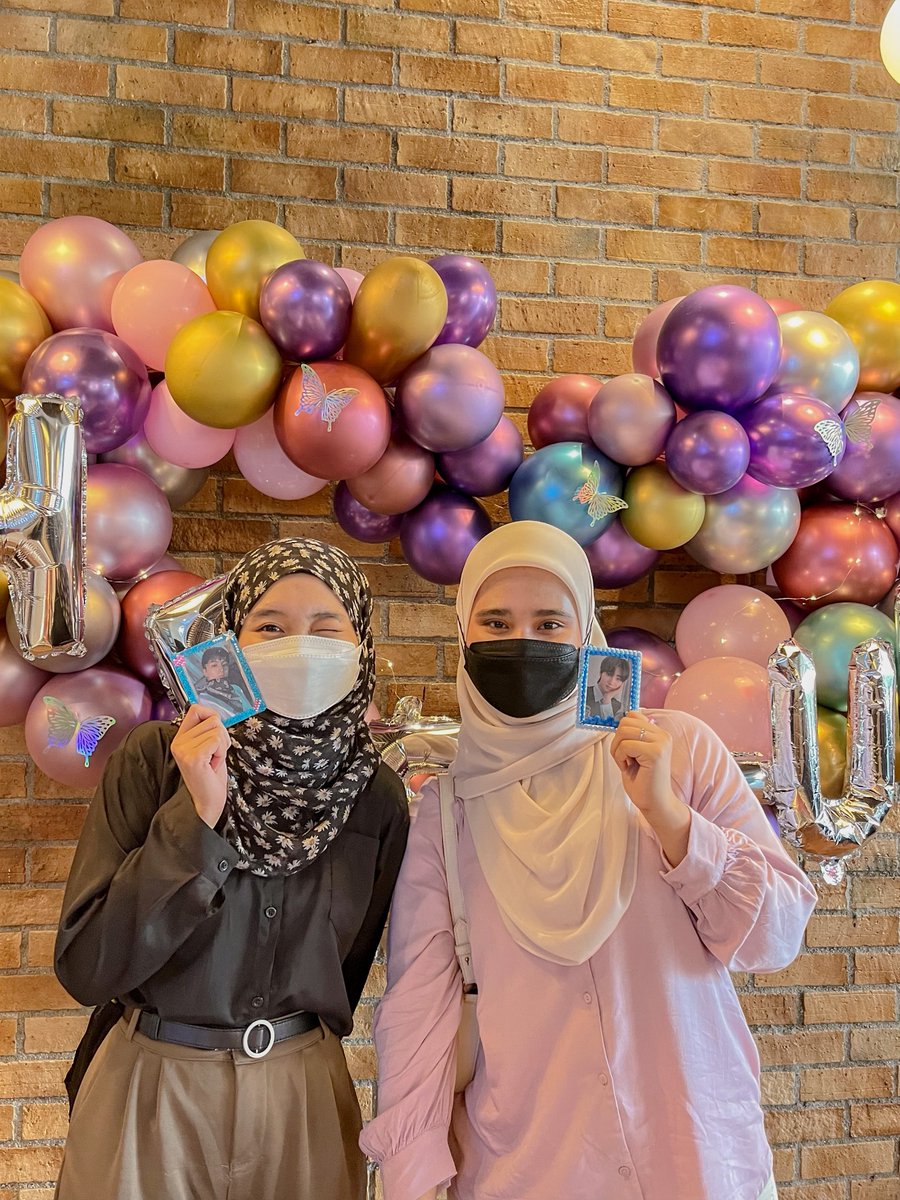 nrfatinltfi's tweet photo. had so much fun meeting my pretty engenes today. i just hope i’m not too shy next time to approach people first 😭 love you guys sm ❤️
#LightOfOctober #EuphoricVirtuosoinKL https://t.co/1lvP2dNRGU