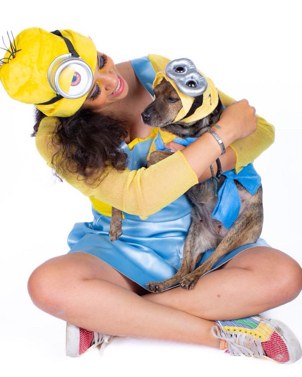Selibertattem's tweet photo. Soy minion con mi Elo #minion #elo #halloween #pets #selibertattem https://t.co/RRcU7EU3iN