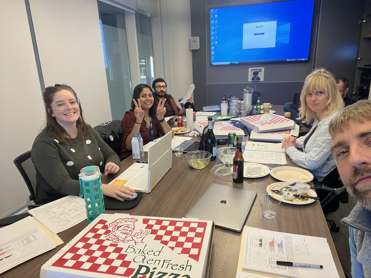 First Boerckel lab #PreprintCommentClub yesterday! Thanks to @ArcadiaScience for the pizza & prosecco, @Madhura0327 for organizing, and @RyanET lab for the awesome science!

This was the most enjoyable & effective journal club ever. Planning all public preprints from here on…