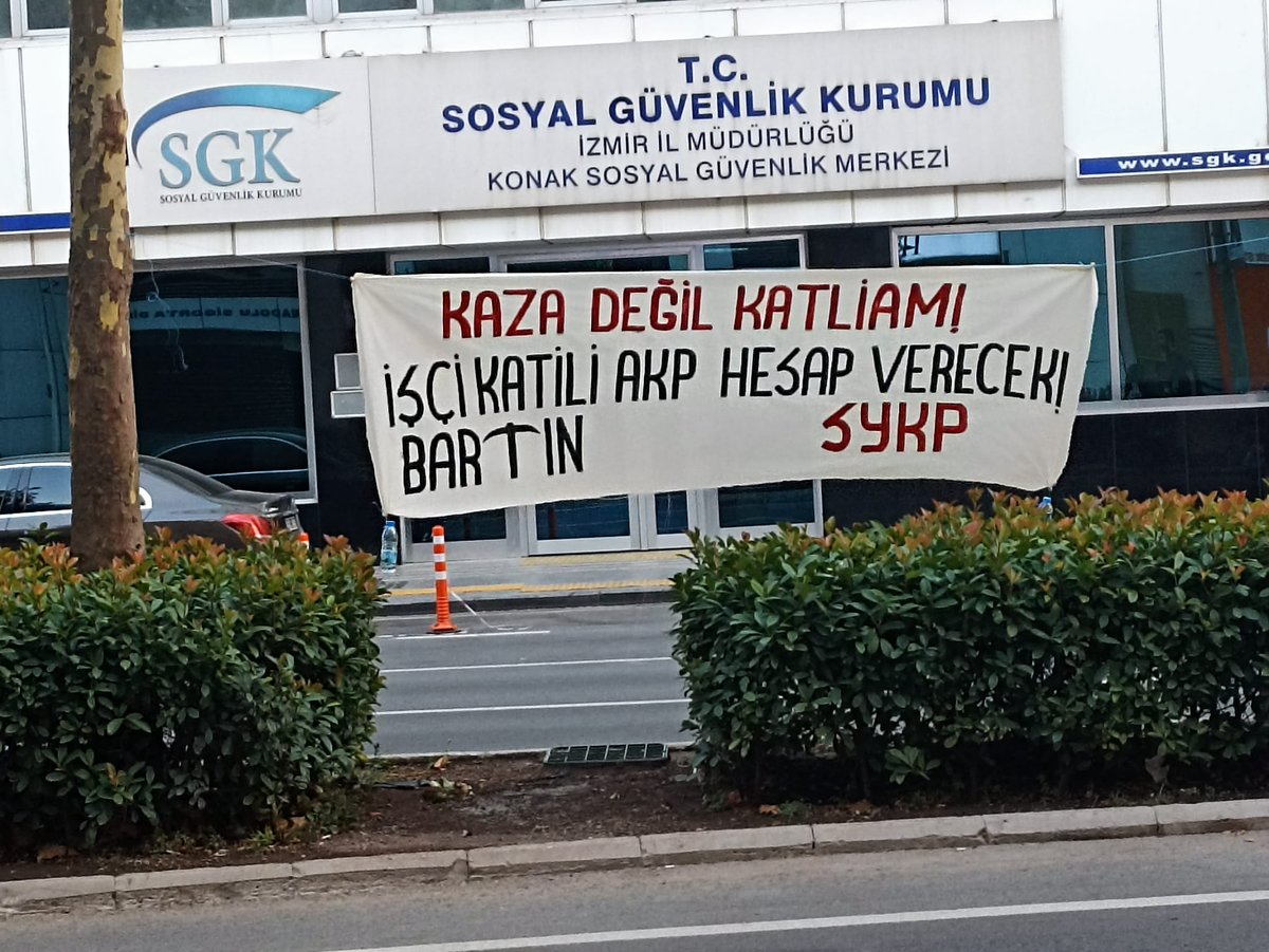 #Bartın️ maden ocağında meydana gelen iş cinayetinin sorumlusu, kâr hırsı uğruna güvenlik önlemlerini almayan sermaye ve onlara arka çıkan iktidardır.

Kaza değil cinayet; kader değil katliam!
İşçi katili AKP ve sermaye hesap verecek!
#BartınİçinAyağa