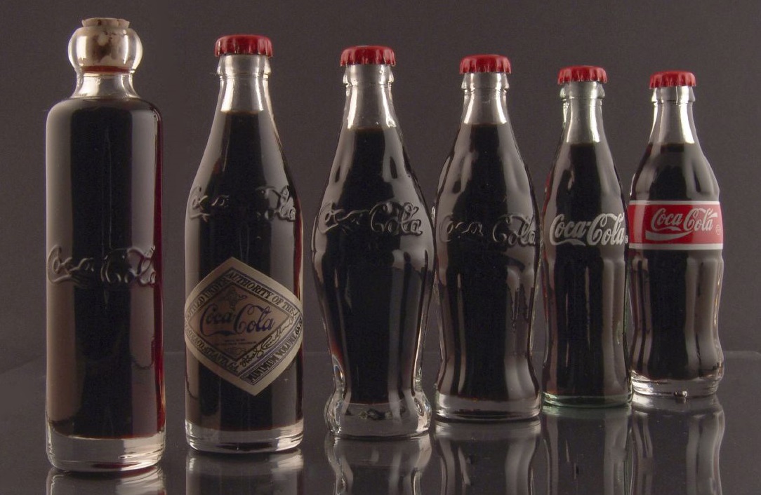weird_hist's tweet photo. Coca cola started out as wine with cocaine in it. https://t.co/ffWwbTnbrN