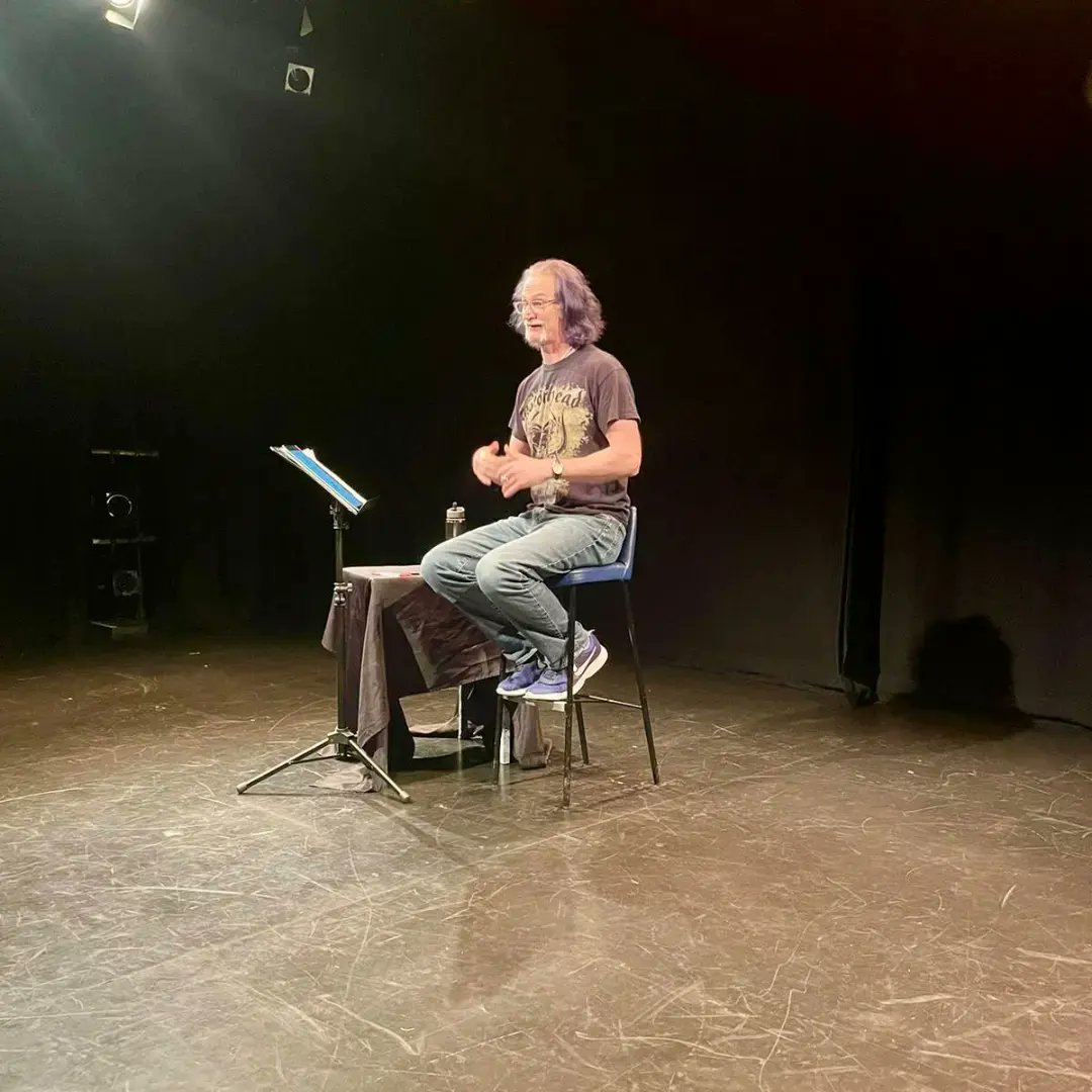 PaulBetney's tweet photo. Had a wonderful time performing "Old Dog, New Tricks" for the very first time on Thursday! Lovely audience who made it a very special experience. Huge thanks to everyone who came to watch and all  @unitytheatre!
#UnityTheatre #OldDogNewTricks #OpenCall2022 #WhatUpNextWeekend https://t.co/1OtcYnBLoh
