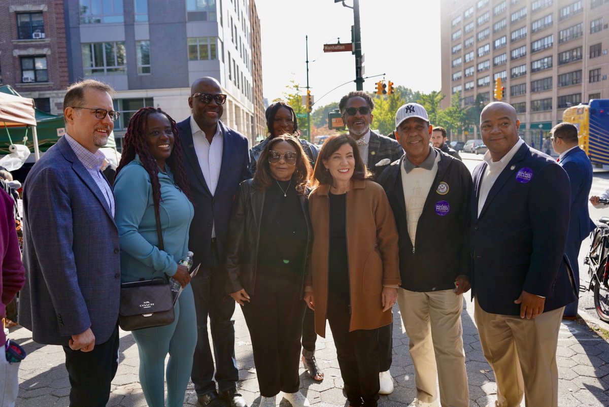 Kathy Hochul tweet media