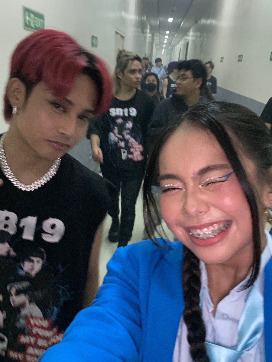 sabi ko sa inyo ang hirap magpapic kay kuya ken eh 😤 siya pa galet -🦊