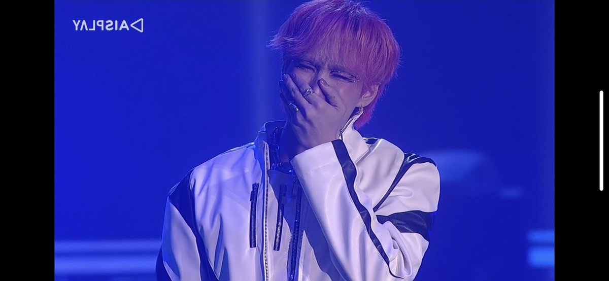 Palmy32's tweet photo. นี่คือเราตอนดูคอนกามิ มันซึ้ง โตมากับวงนี้จริงๆ ร้องได้ทุกเพลง น้ำตาคลอ หมวยน่ารัก #KamikazeParty2022 https://t.co/IKLdUoz0n7