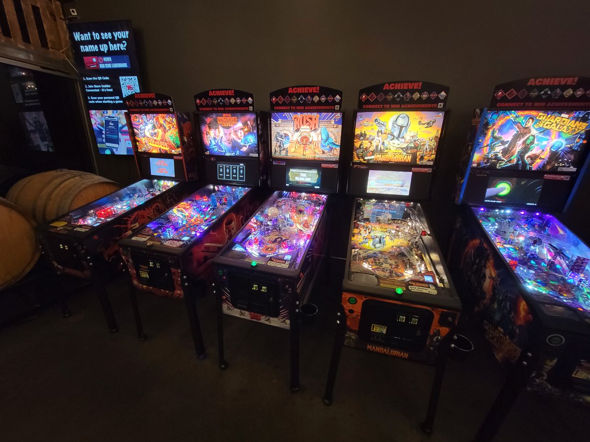 Mad_Pinball's tweet photo. Ocelot Brewing Company in Sterling, MD know all about being Insider Connected!
This setup provided by Outatime Amusements is awesome. A Stern Leaderboard, toppers and achievements to be unlocked by all players!
Need a kit to get your game online? E-mail us at jeff@madpinball.com https://t.co/dAJSigseOB