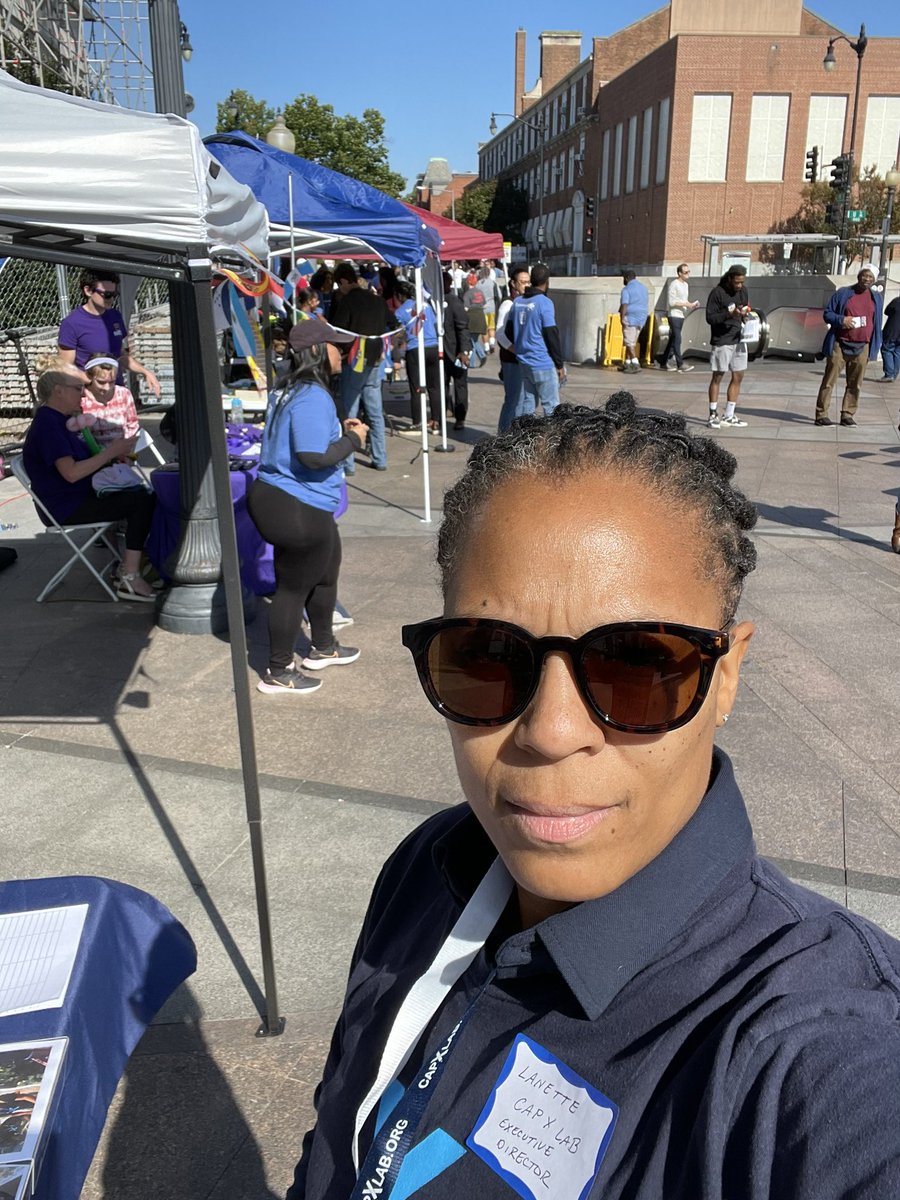 Educator_12's tweet photo. Beautiful day to connect with teachers @EmpowerEdDC DC Teacher Voice Festival. https://t.co/jVJyB4bvG9