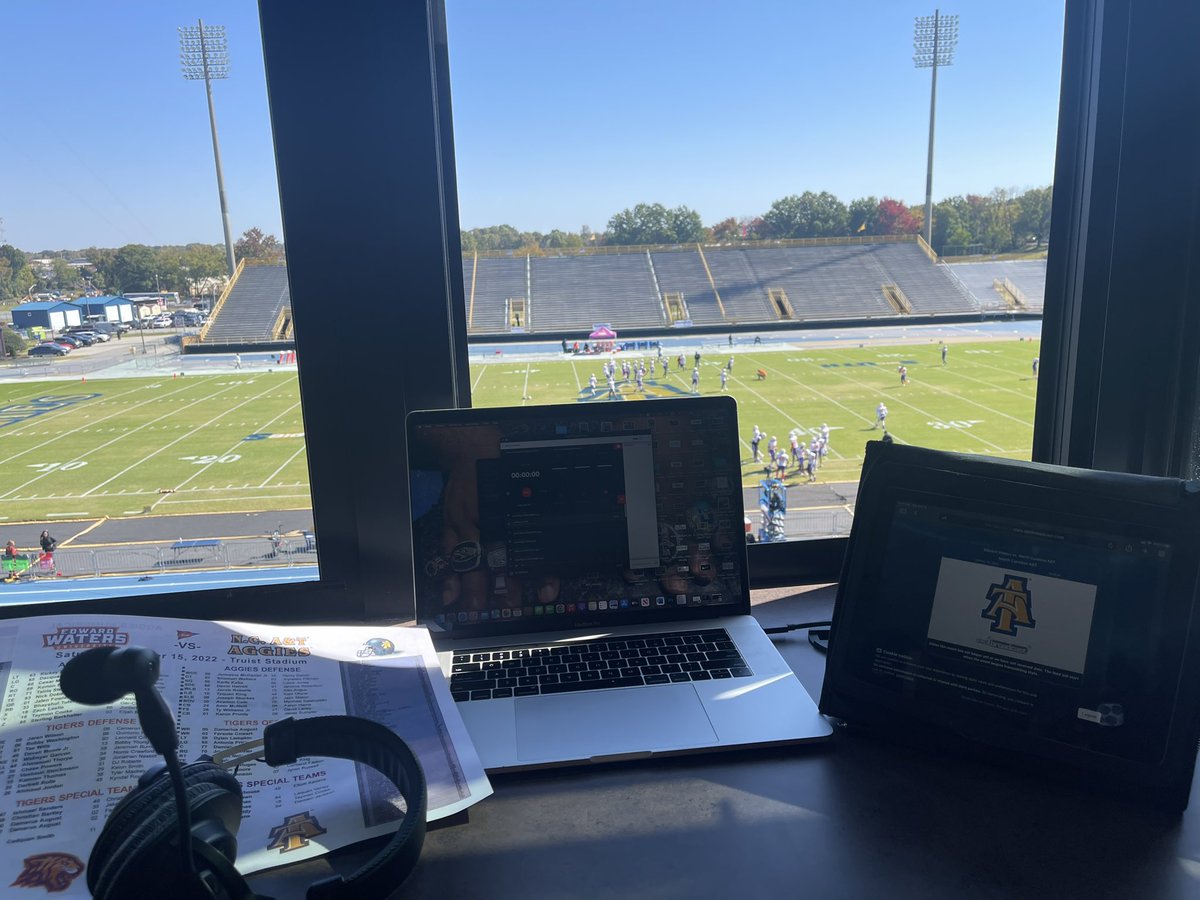 jcjackson904's tweet photo. #VFTB time! HIGH atop Truist Stadium as @EWU_Athletics battles @NCATAGGIES today at 1pm in Greensboro! Check out our broadcast starting at 12:30 with the Global Freight &amp; Commerce Pregame Show on the Edward Waters Sports Network at https://t.co/K4BHvuQs1j. #TheVoice!🎙️ https://t.co/oxVzlUtxOD