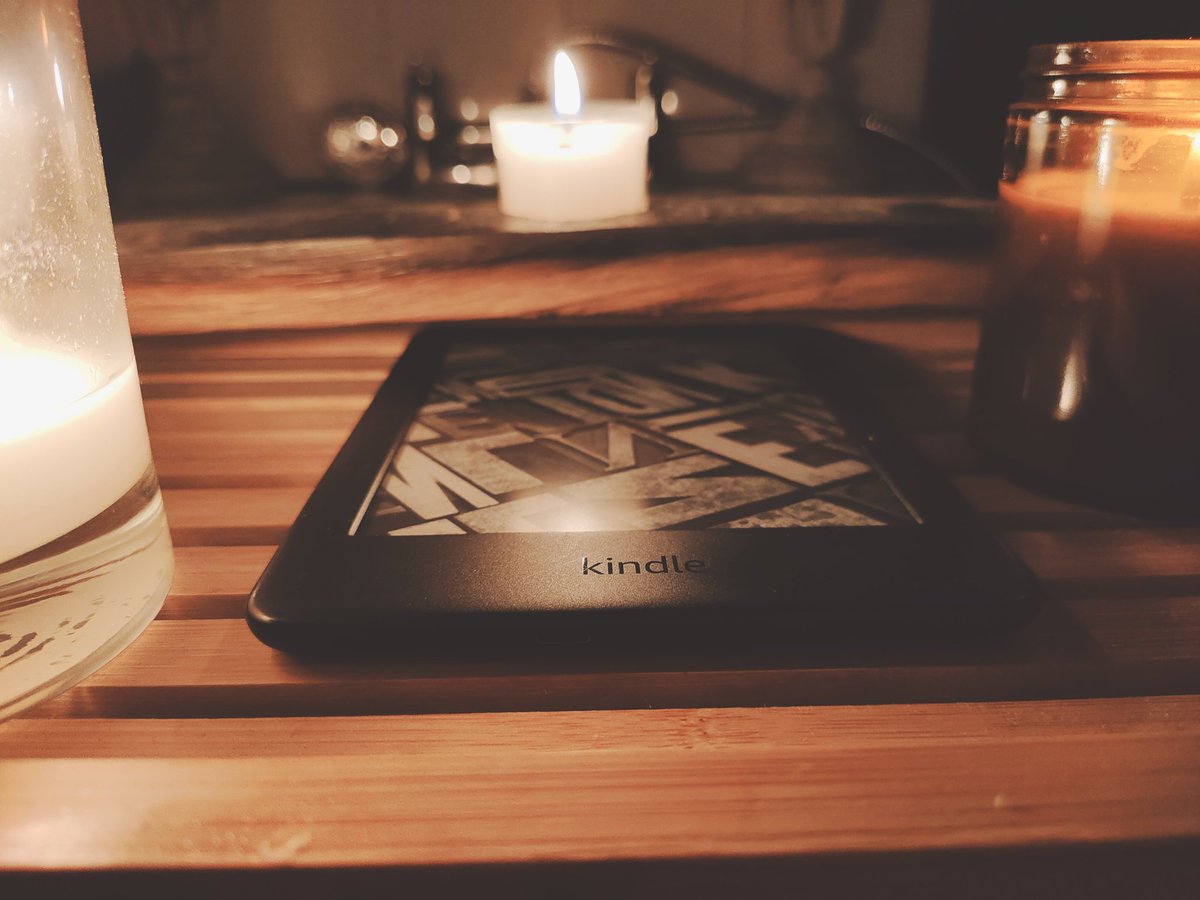 jgphotoni's tweet photo. Rocking a Saturday night in a snow fairy lush bath bomb tub, with all my fav scented candles (Inc 'a real turf fire' by @BeardedCandles & getting lost in #NikitaRogers new book release #EchoesOfMagic
What are you currently reading?
#ChillinLikeAVillain #booknerd #JGPhotoNI https://t.co/LJpCY89cpQ