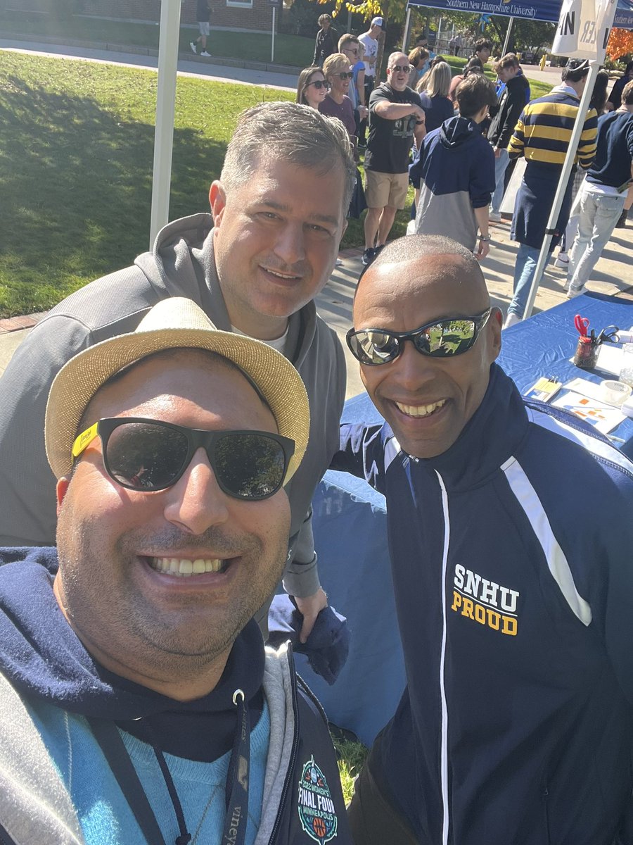 airhasiescardo's tweet photo. More of my @snhupenmen @snhu and @SNHUalumni during the 2022 #SNHUHomecoming today! Excellent Times! #PenmenPride #SNHUAlumni #GoPenmen https://t.co/bfyobj0IKV