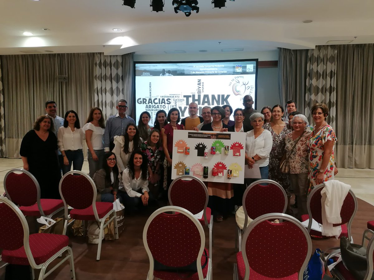 Hoy estuvieron <a href="/juli_ojanguren/">Julián Ojanguren</a> <a href="/gladycaliche/">GLADY RODRIGUEZ</a> y @pamaltrefv en las IXJornadacanariadepediatria organizada por <a href="/sepexpal/">SEPEXPAL</a> y <a href="/ApapCanarias/">APap Canarias</a> dando el taller sobre educación nutricional bajo el título "Azuquerlock Holmes, el detective del azúcar". Un lujazo 🥰