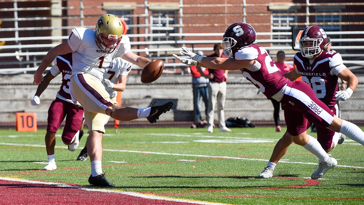 #SpringfieldCollege Football Rolls Over Norwich, 69-20 springfieldcollegepride.com/x/2h51u #d3fb