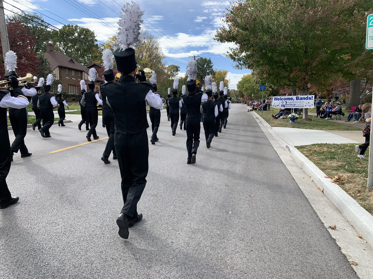 fzeband's tweet image. Amazing parade performance in Quincy for the Lion Pride Band! Looking forward to the field show tonight at 8 pm! @fzeactivities @FZEcolorguard #manyprogramsonePRIDE