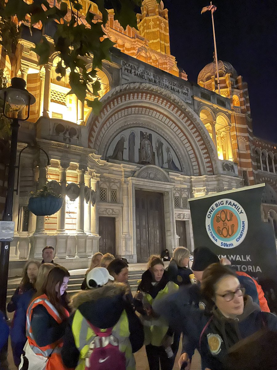 markprenter's tweet photo. Starting 55km walk to raise money to help the homeless of Medway. https://t.co/NCIm635bFA