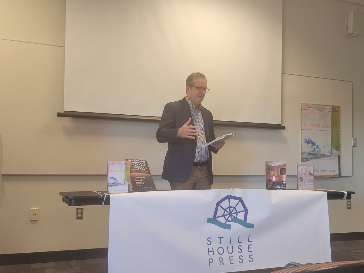 philgoldstein's tweet photo. It was such a blast reading alongside other @StillhousePress poets @NeverEasy921, @AskiasEmporium & Alicia Elkort as part of @FallfortheBook. It's been wonderful to work in such close collaboration w/ Stillhouse as I've walked into the world of publishing. #poetry #fallforthebook https://t.co/ehA9oUsSqd