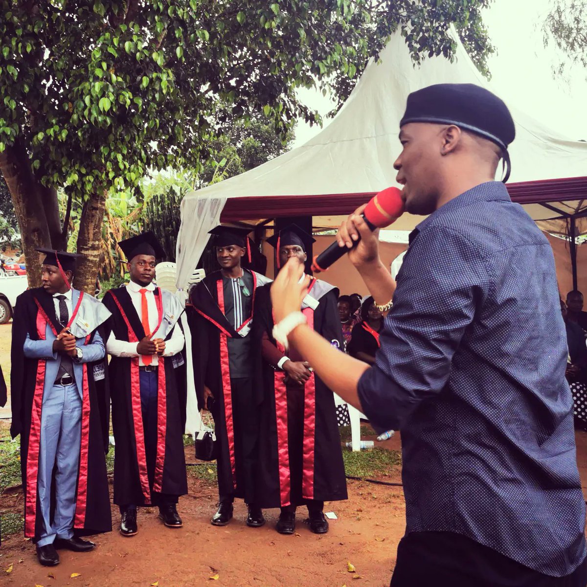 BigEyeStarBoss's tweet photo. Congratulations my brother @IanBbosa1 upon this milestone. Thank you for being patient. Webale kusoma👨‍🎓. https://t.co/34xm75yTd4