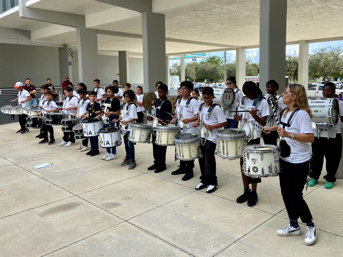 Today our Bengal Drum Line lead by Ms. B performed at @mdcollege Homestead Campus' Health & Wellness Fair. Shout out to the Drum Line!! @miamischools @suptdotres @MDCPSSouth