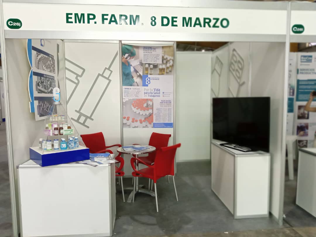 BioCubaFarma's tweet photo. Presidente de @BioCubaFarma realiza recorrido por el área donde se realiza el montaje de los estand, de BioCubaFarma y sus empresas, para la Feria  Salud Para Todos. https://t.co/osm20EWkrs