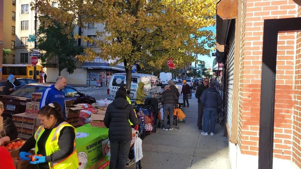 Sep 29, 2022

AAOHA is proud to continue it’s incredible cooperation with local bronxite supporters, volunteers and sponsors to serve over 700 people in one day.