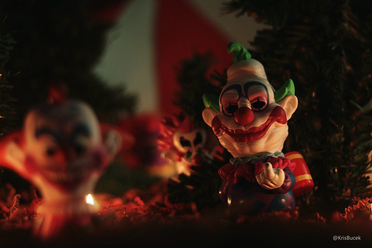 October 15th - #CreepyClowns 🤡🎃👻
#FunkoPhotoADayChallenge by @OriginalFunko 
#FunkoPOP
#Clowns