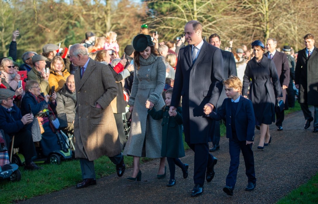 MsMillyFawcett's tweet photo. How do we think #Christmas in the #RoyalFamily will go this year? Will #KingCharles host the usual #BuckHouse lunch for extended family? Will they all still go to #Sandringham? https://t.co/JvHgQNnc07