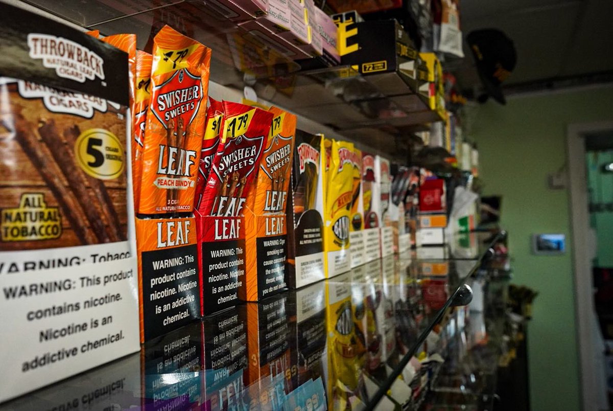 4THC_SmokeShop's tweet photo. One Stop Shop Open Late Nights FRIDAY &amp; Saturday 💨 #smokeshop #BlackOwned #shop #maplehts https://t.co/JONsKpEsfK