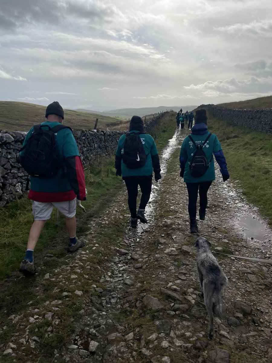 We did it! What a fantastic achievement and for my first hike I could not have asked for a better bunch of loving Yorkshire foke <a href="/EyUpCharity/">EyUp! NHS Charity</a> <a href="/allofusinmind/">SouthWestYorkshire Partnership NHS FoundationTrust</a> <a href="/busterbaby0726/">hannah burton</a> <a href="/SalmaYasmeen_1/">Salma Yasmeen</a> #MoveMoreSWYPFTly