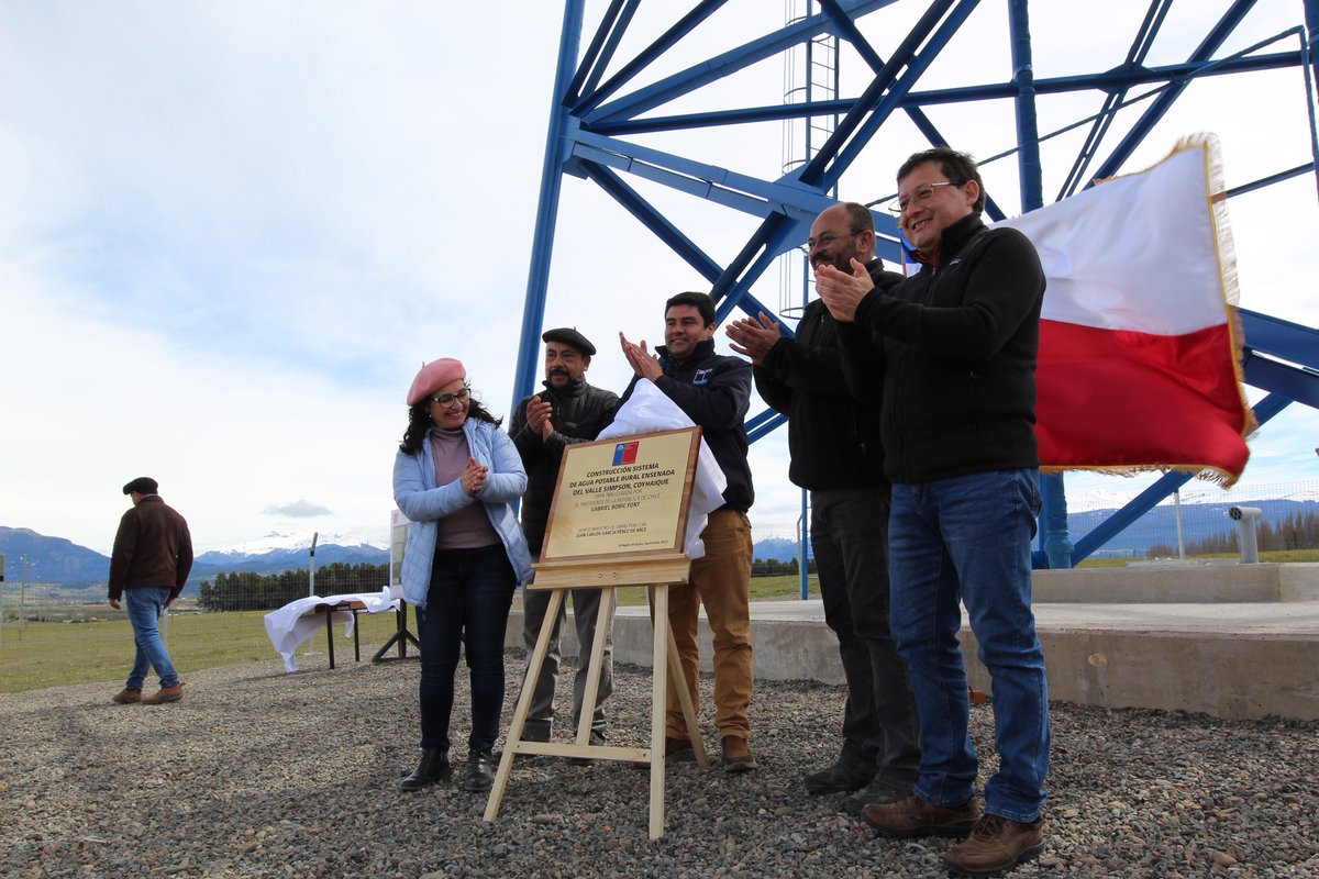 🚰200 familias acceden a Servicio Sanitario Rural Ensenada Valle Simpson, a cargo de Dirección Obras Hidráulicas <a href="/MOPAysen/">MOP AYSEN</a> con inversión de $2.733 millones ✔
➡️"Como Gobierno seguiremos impulsando obras que traen justicia social a las comunidades", señaló Delegado <a href="/rodalearaya/">Rodrigo Araya Morales</a>💧