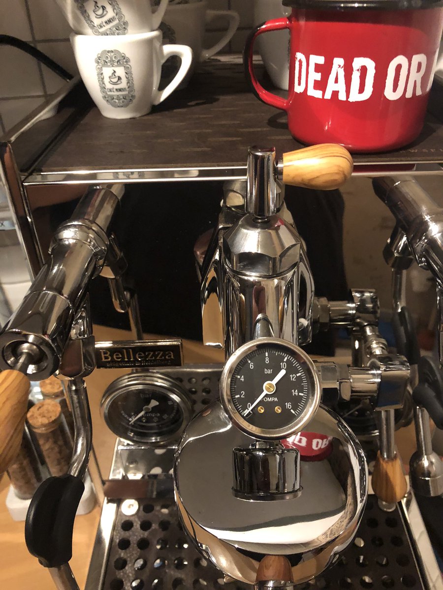 alex_nman's tweet photo. #EspressoPorn 🫘☕️😁
#Belezza #FrancescaLeva
#DF64 #Brewspire
»Espresso Equipment Customising« https://t.co/vh5rgCreq2