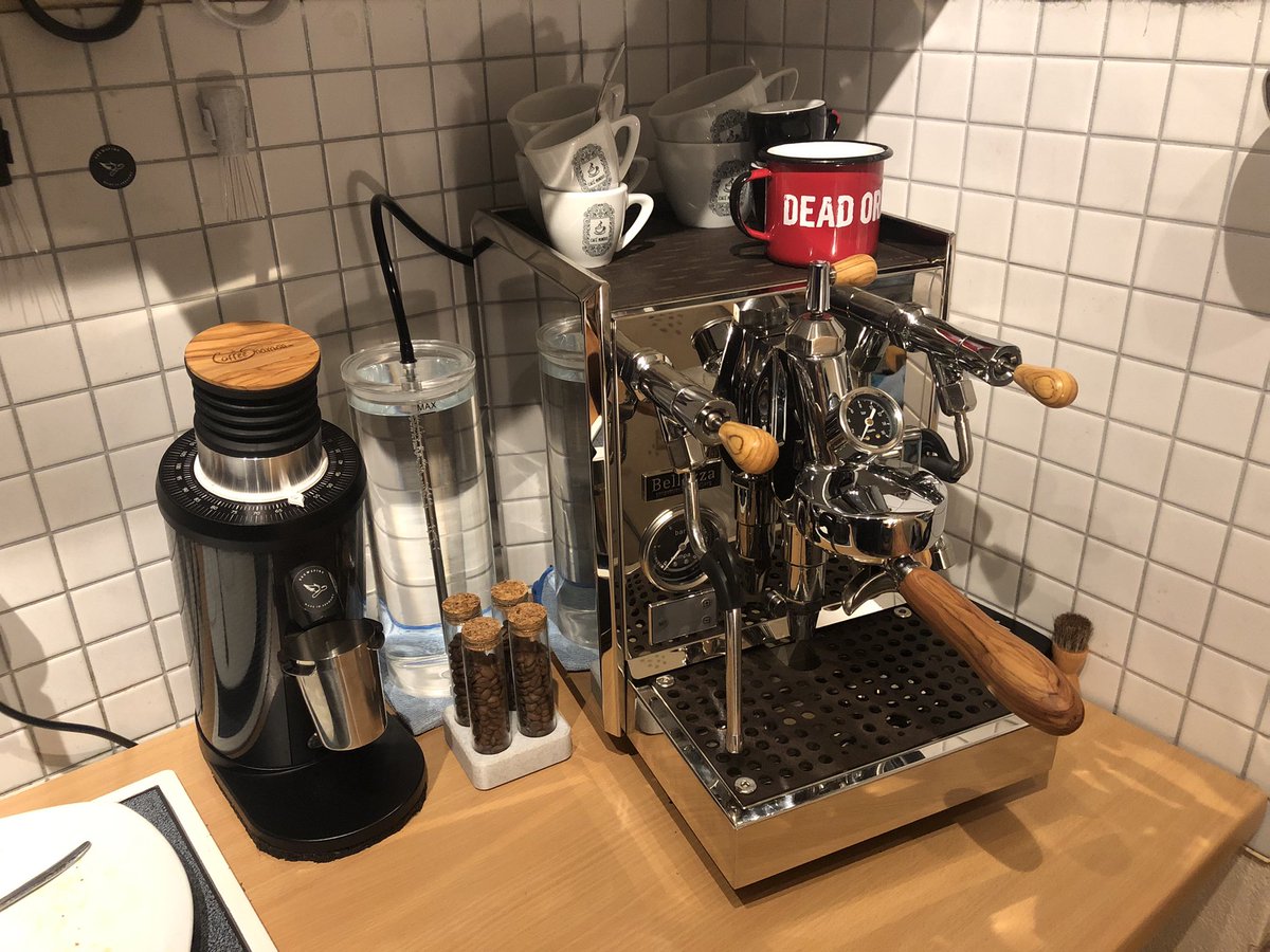 alex_nman's tweet photo. #EspressoPorn 🫘☕️😁
#Belezza #FrancescaLeva
#DF64 #Brewspire
»Espresso Equipment Customising« https://t.co/vh5rgCreq2