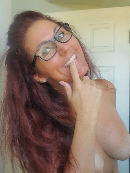 Saturday Shananigans💜https://t.co/ncHFpHzR7g https://t.co/x2J7BrW5ot