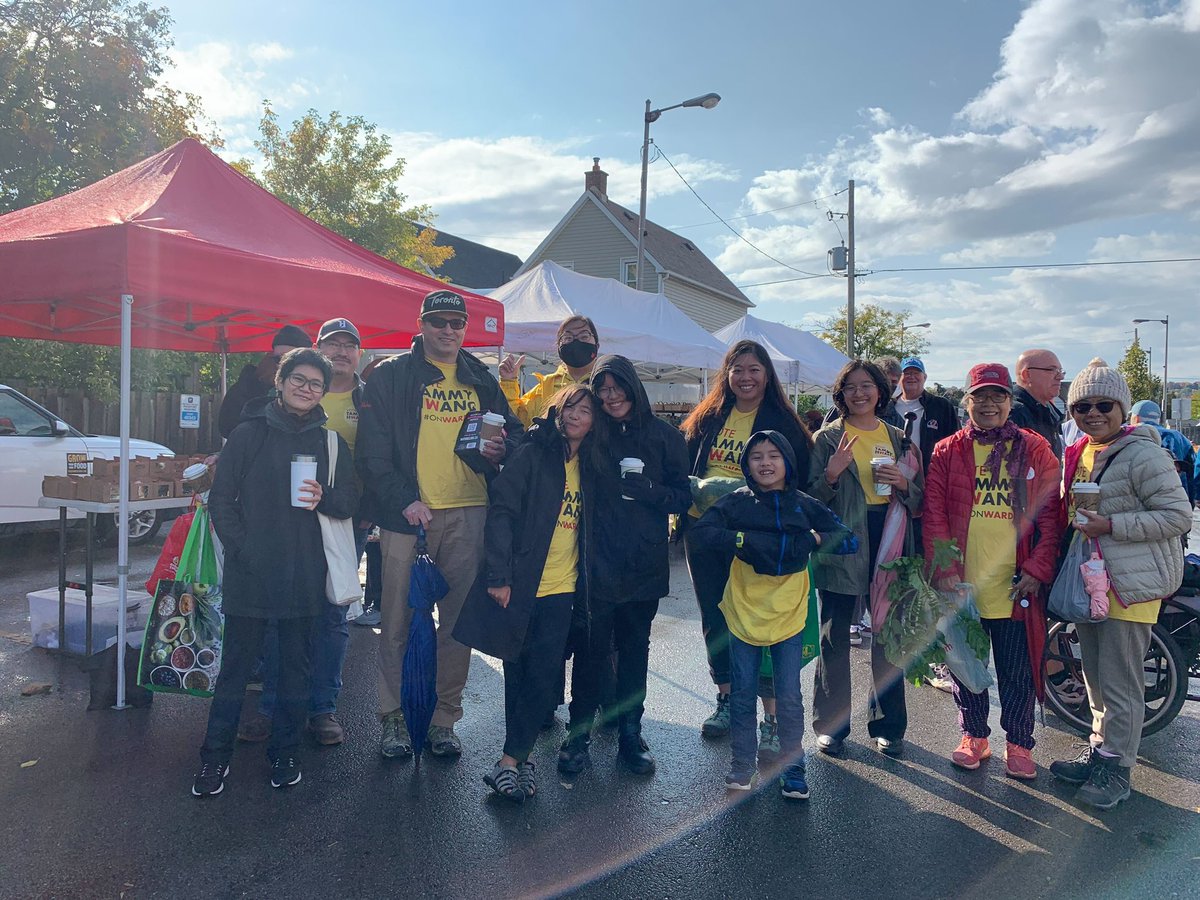 tammyhwang's tweet photo. Rain or shine, we showed up for our farmers and small businesses!

Team Tammy was at Ottawa Street shopping, eating and more. 

Our local economy is better and more vibrant because of the heart and hard work of our small businesses. #HamOnt #OnWard4 #CashMob https://t.co/WSm5qzcQOf