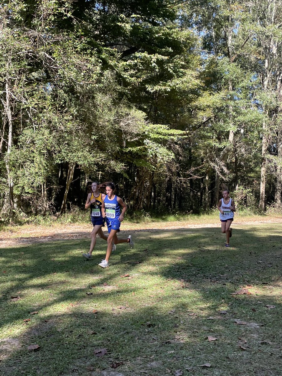 Coach_Kemerer's tweet photo. another beautiful morning on the cross country course! 💙 @GoBucsSJHS https://t.co/1jNi6ucmtN