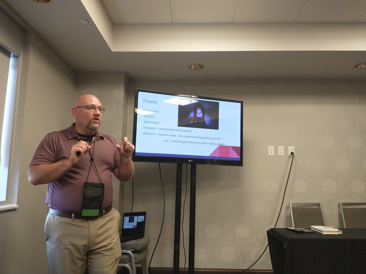 MSolis2017's tweet image. Learning so much info from Lonnie Sanders about the adolescent brain. Absolute gold. @rains_isd #TXCSS2022