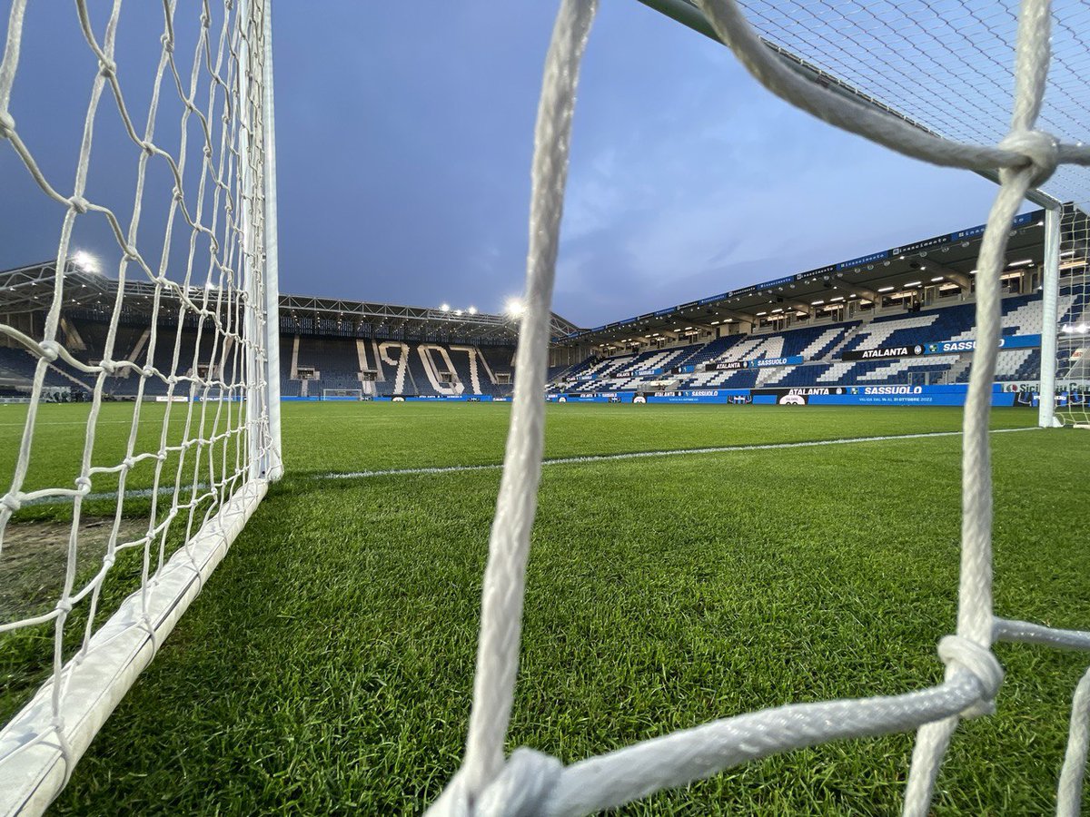 Atalanta_BC's tweet photo. #GewissStadium pronto per essere vestito a festa 🍾
Our home is waiting for you ⌛️🏠
#BirthdayMatch #AtalantaSassuolo #SerieA #GoAtalantaGo ⚫️🔵 https://t.co/CXvyiFVZi7
