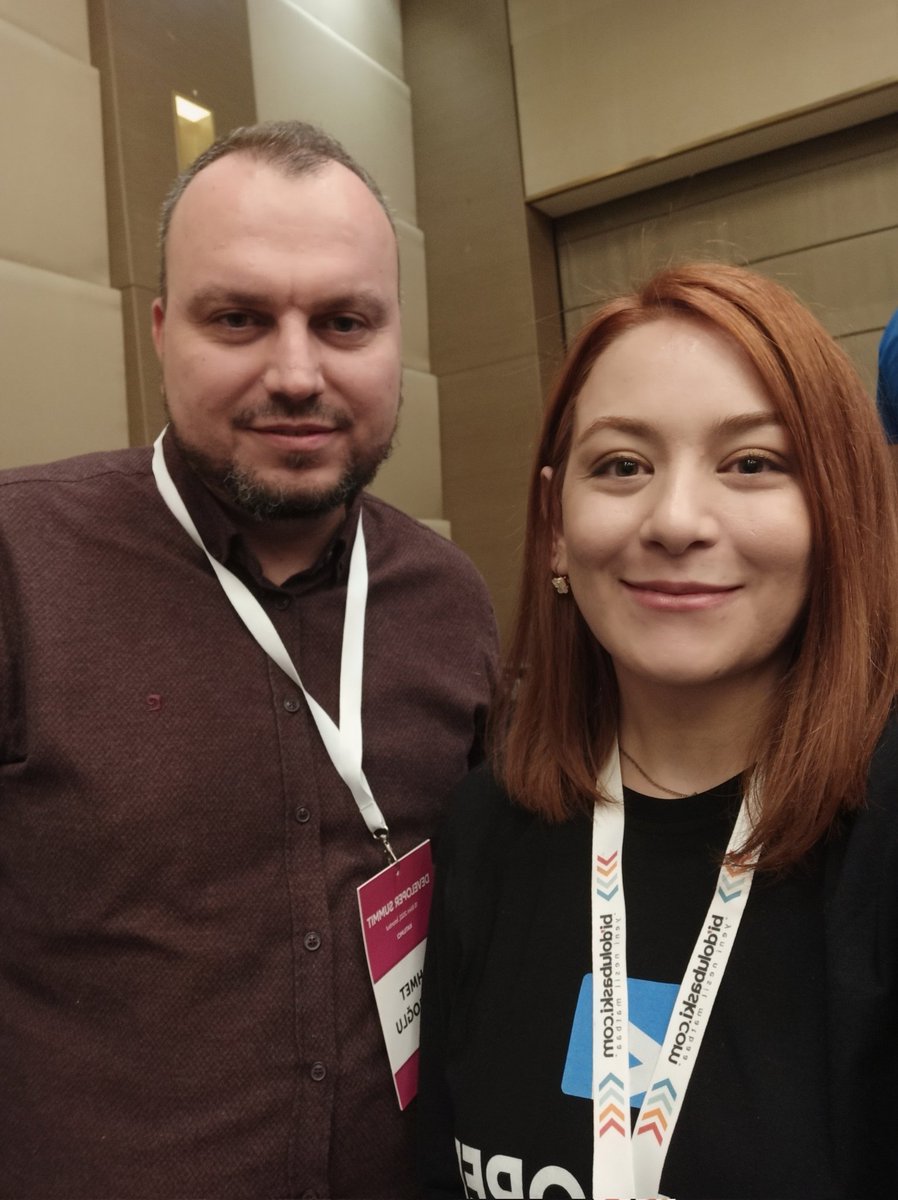 yazilimcikisi's tweet photo. Bana mesleği sevdiren kişileri gördüğüm bir gün oldu 😊🥳 💙
#devnotsummit22 @ahmetpirimoglu @CoderBora @azmimengu @fkadev https://t.co/5j1kZvxBZR