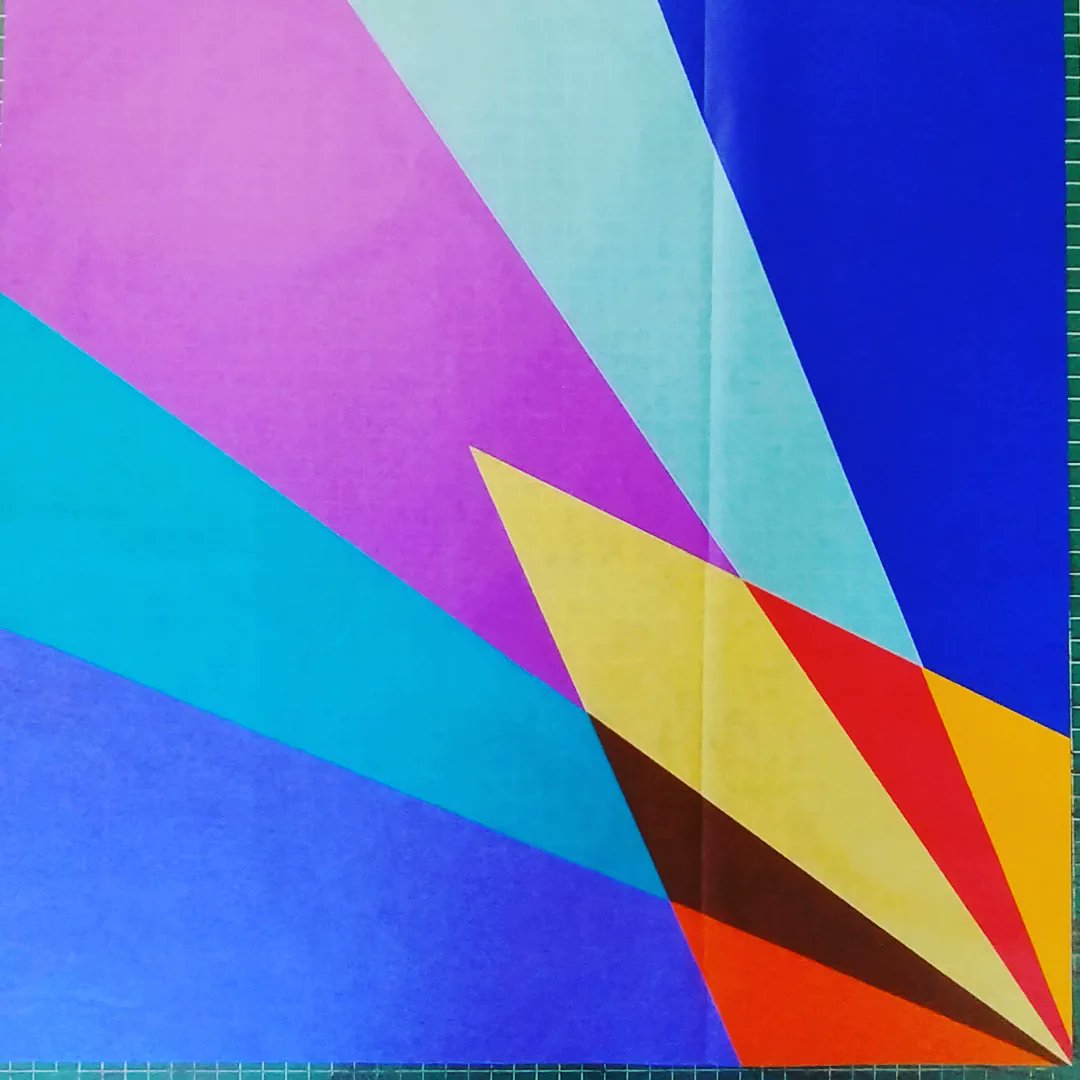 VEnpapel's tweet photo. Porque hasta los más sencillos, van con cariño..
#dándolealospedidos
#volantin
#volantines
#volantineschile
#volantineschilenos
#volantinesdecolores
#kites
#artenpapel
#art
#hechoamano https://t.co/SlmfrgD9On