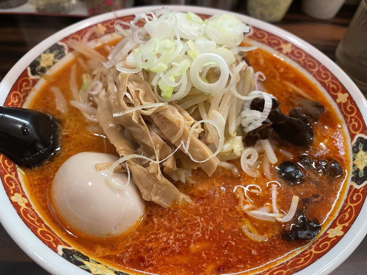 funk_spice's tweet photo. @bozu_108 新丸子　まんぷく飯店の四川風麻婆麺

元住吉　味噌や　オロチョンラーメン

武蔵新城　自慢亭　タンワン麺

最高です！ https://t.co/0HpLGAIFyg