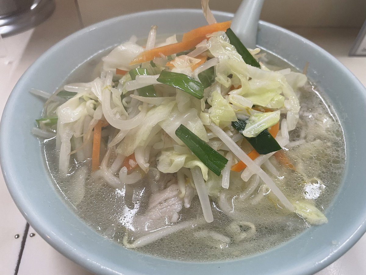 funk_spice's tweet photo. @bozu_108 新丸子　まんぷく飯店の四川風麻婆麺

元住吉　味噌や　オロチョンラーメン

武蔵新城　自慢亭　タンワン麺

最高です！ https://t.co/0HpLGAIFyg